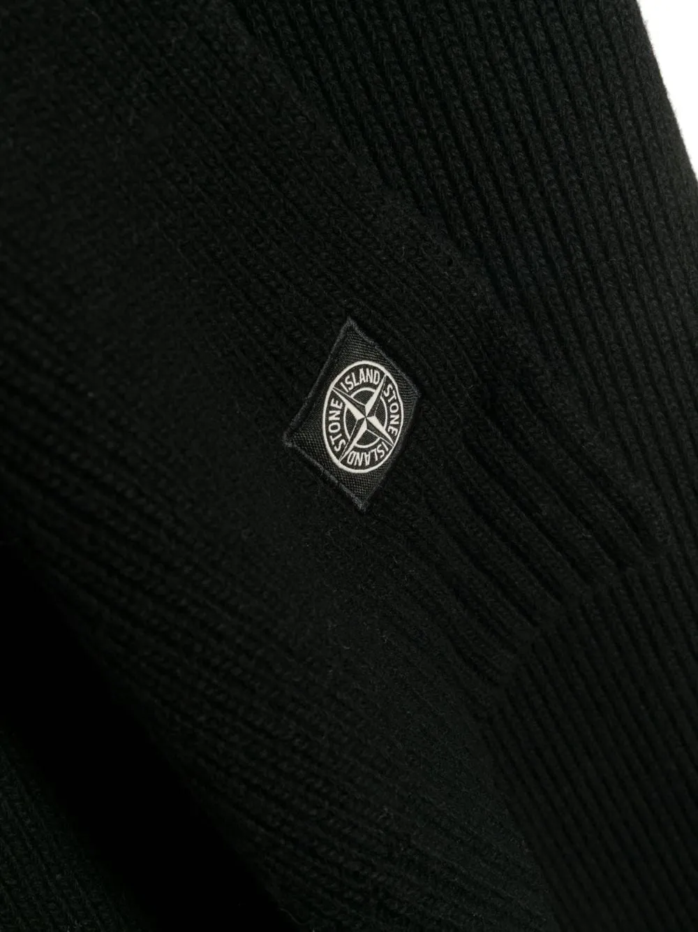 Compass-Motif Ribbed Knitted Scarf