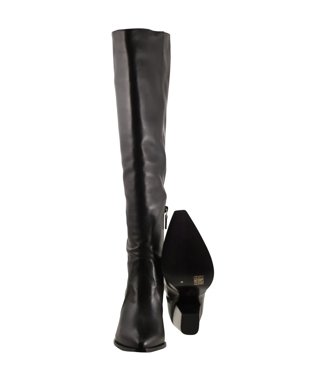 Round-Toed Boots