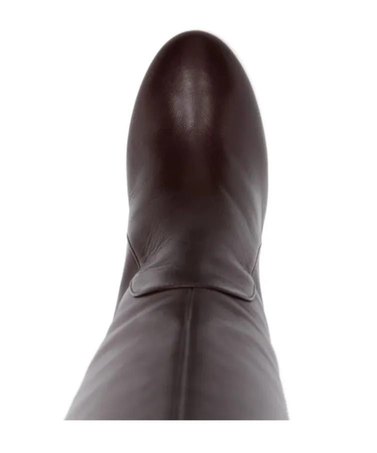Round-Toe Boots
