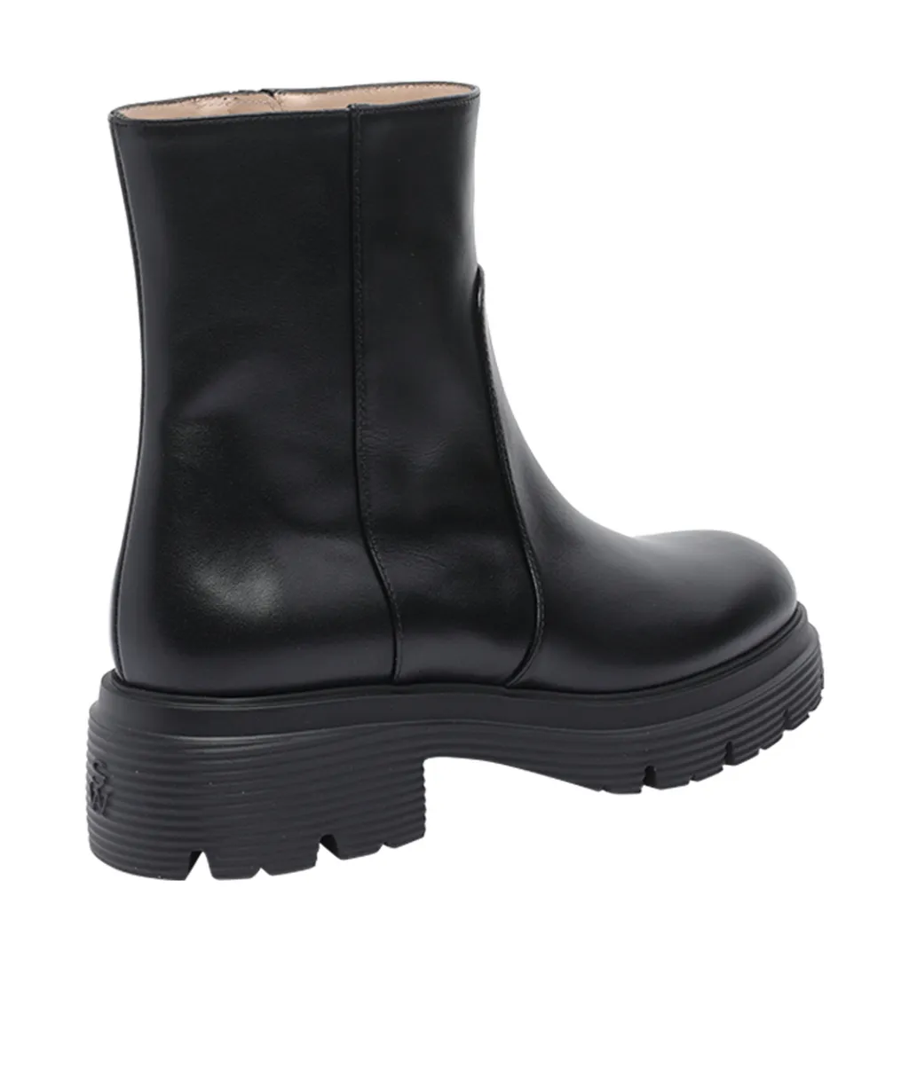 Round-Toed Ankle Boots
