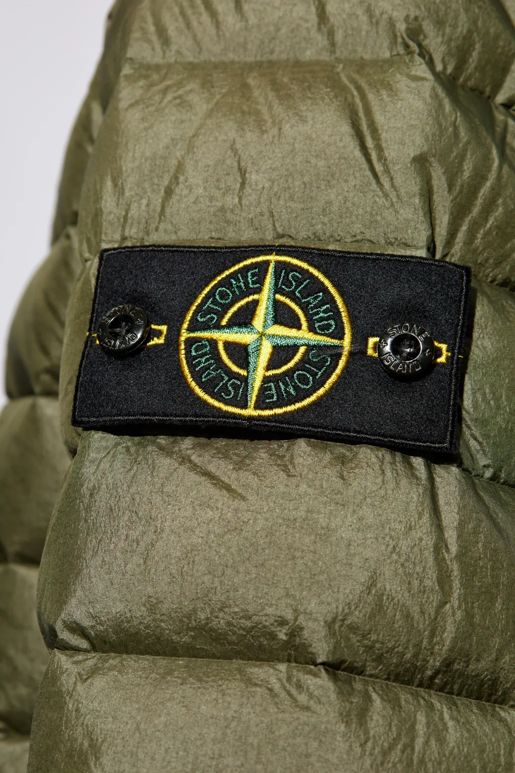 Compass-Badge Puffer Jacket