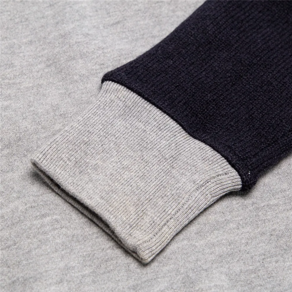 Contrast Logo Pullover