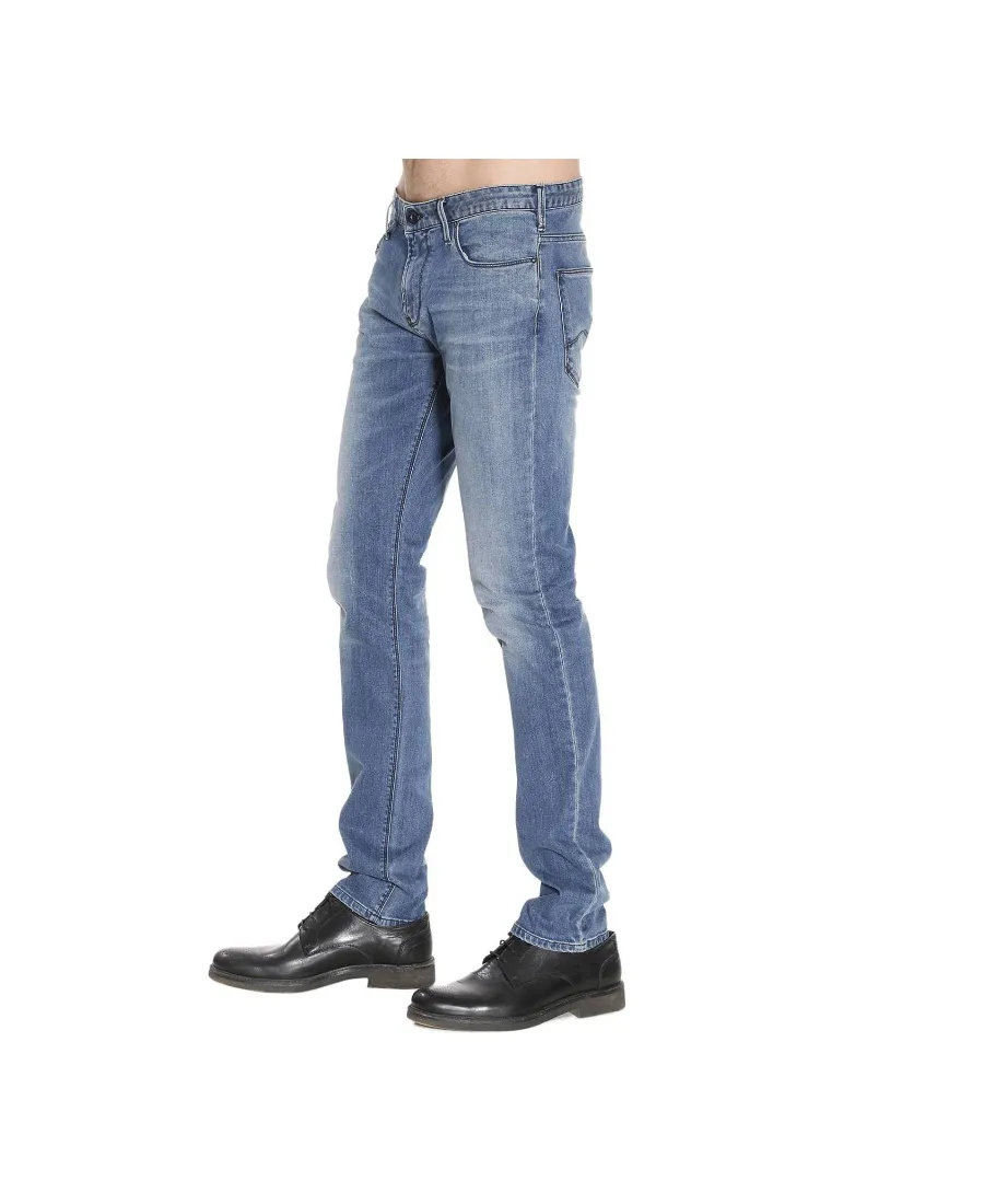 Belt-Loop Jeans