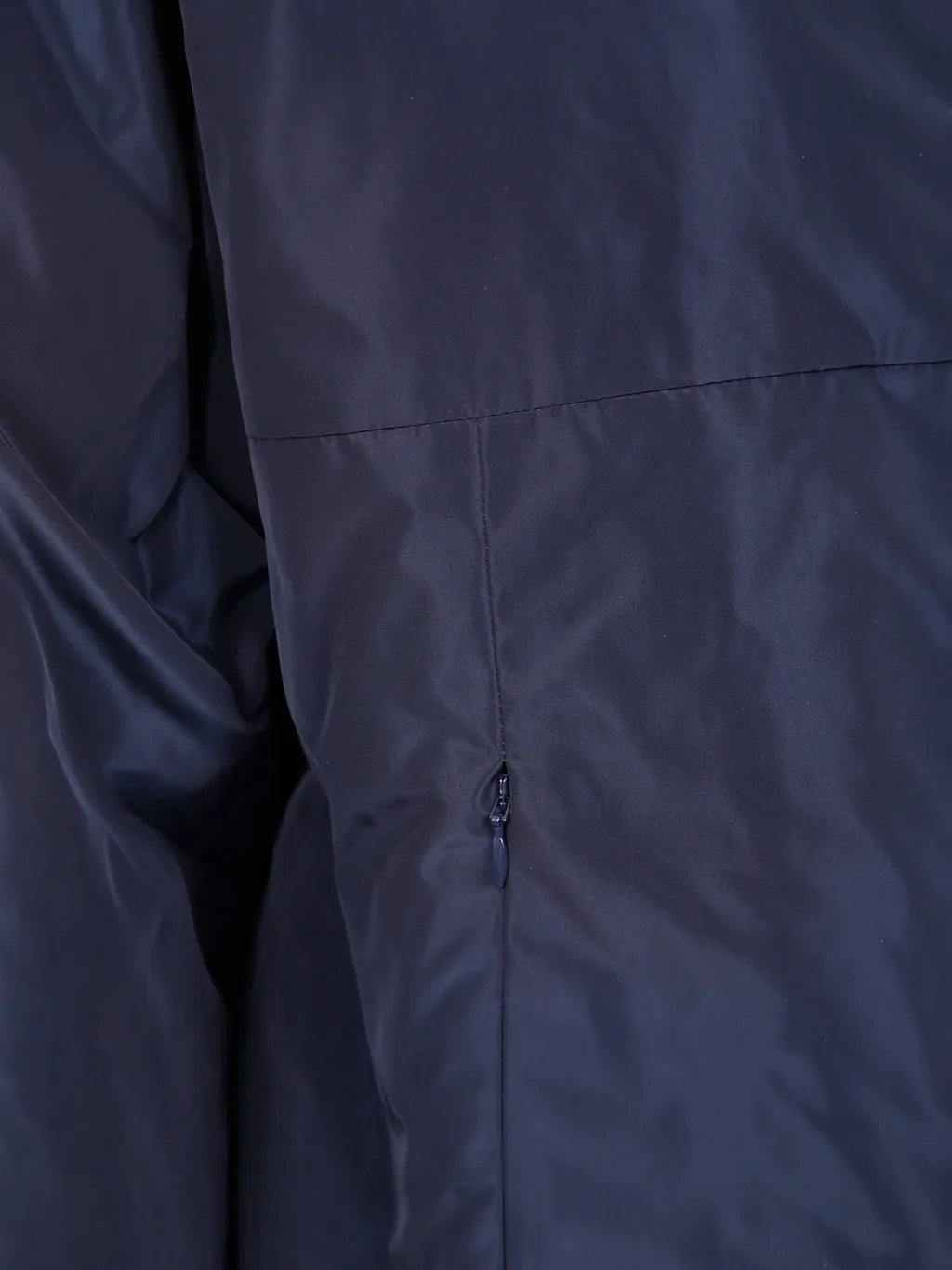 Long-Sleeved Zip-Up Jacket