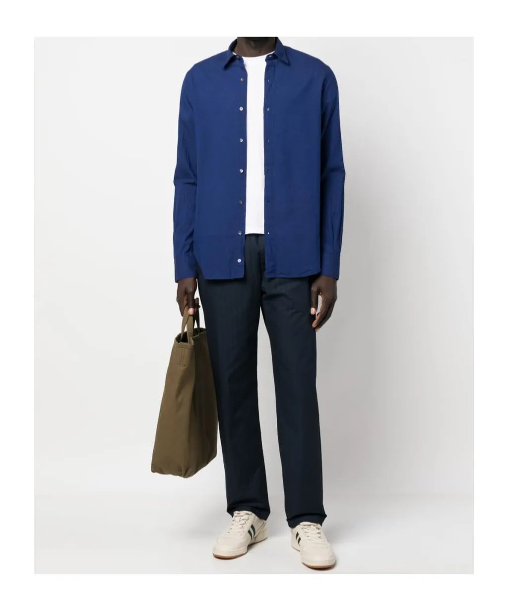 Buttoned Long-Sleeved Shirt