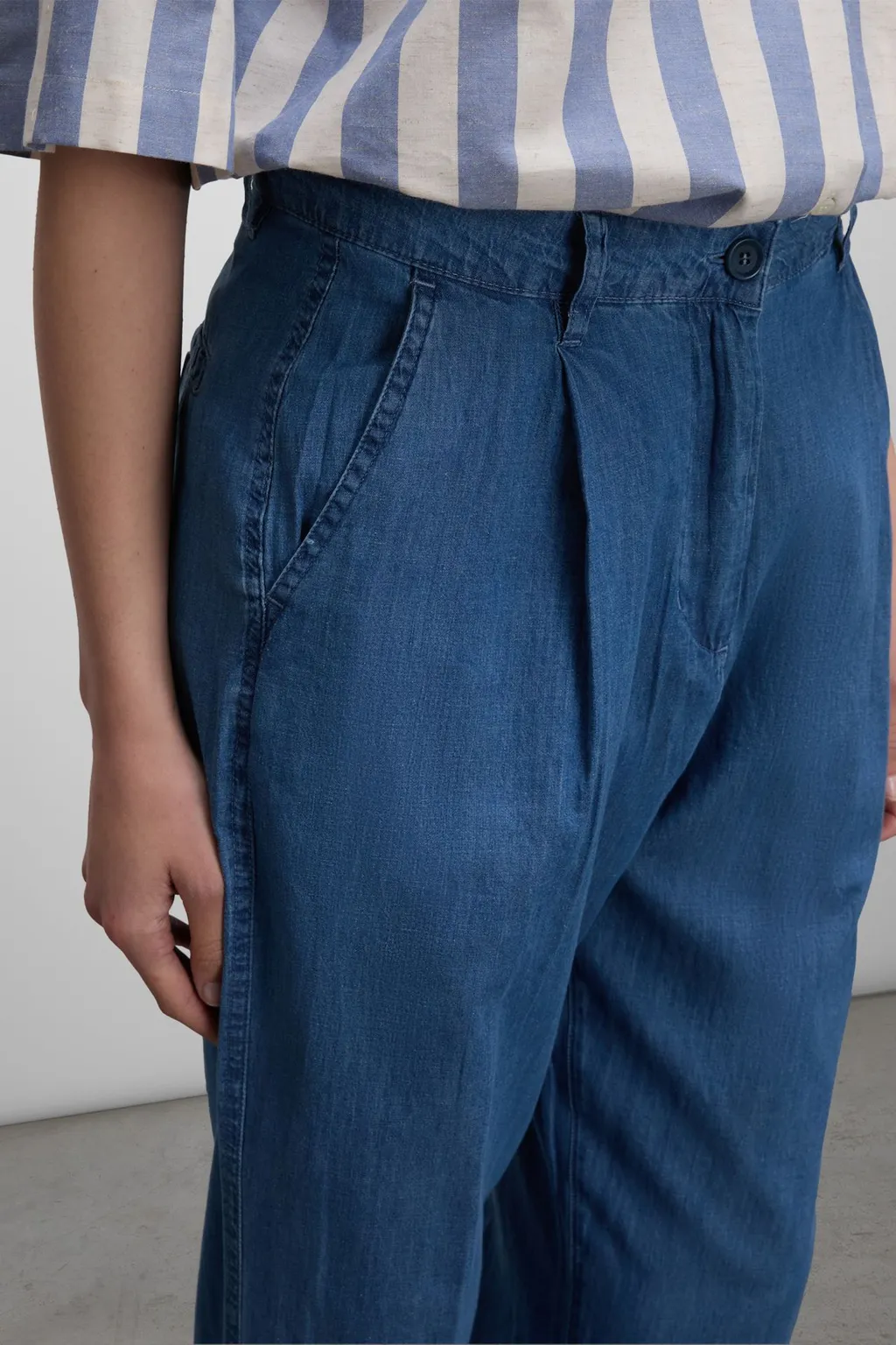 Chambray Tapered Trousers