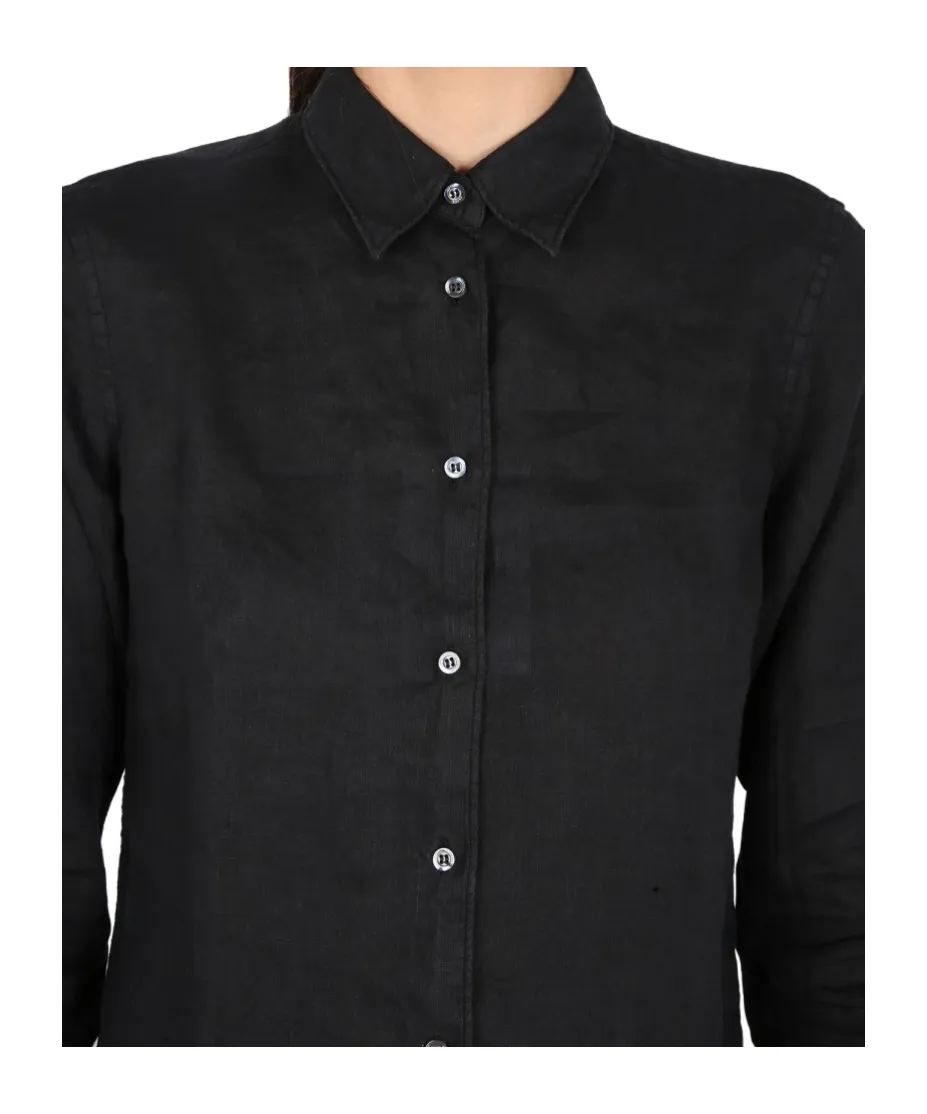 Buttoned Long-Sleeved Shirt