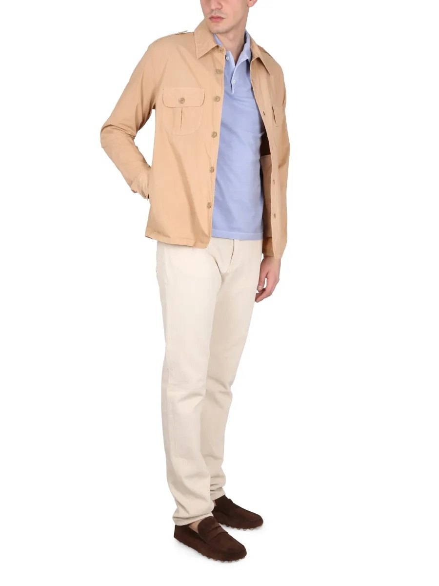 Pointed-Collared Buttoned Shirt
