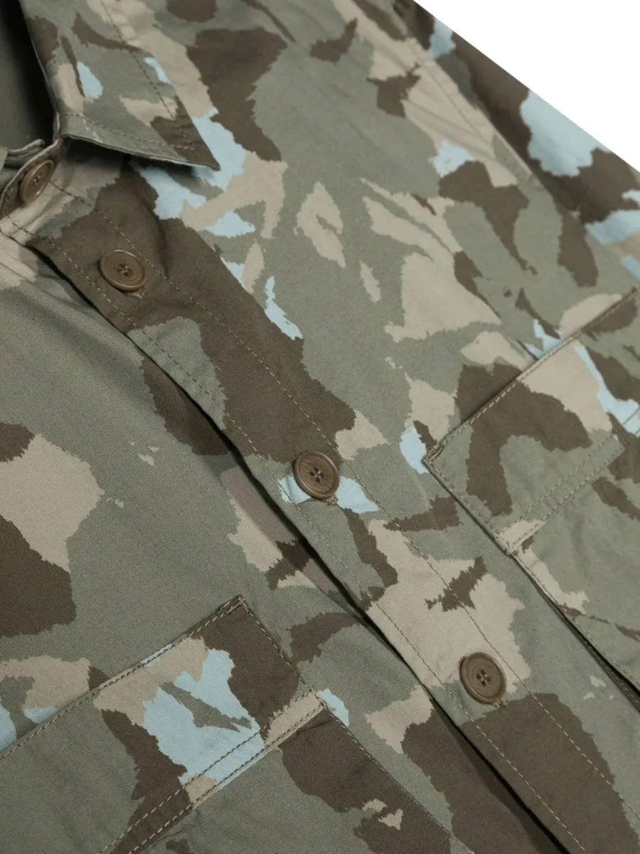 Camouflage-Print Two-Pocket Shirt