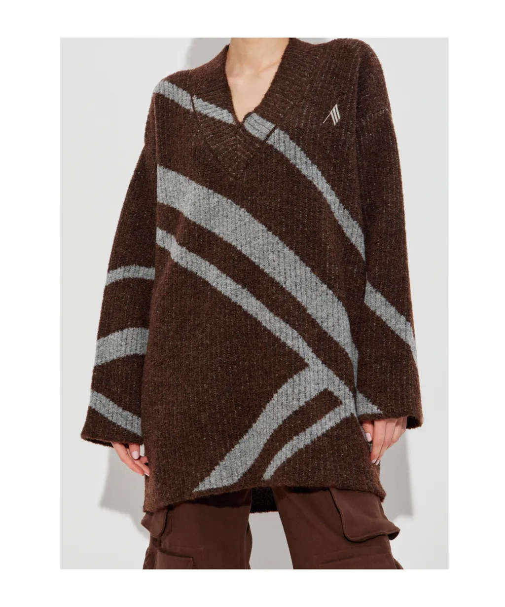 V-Neck Jumper