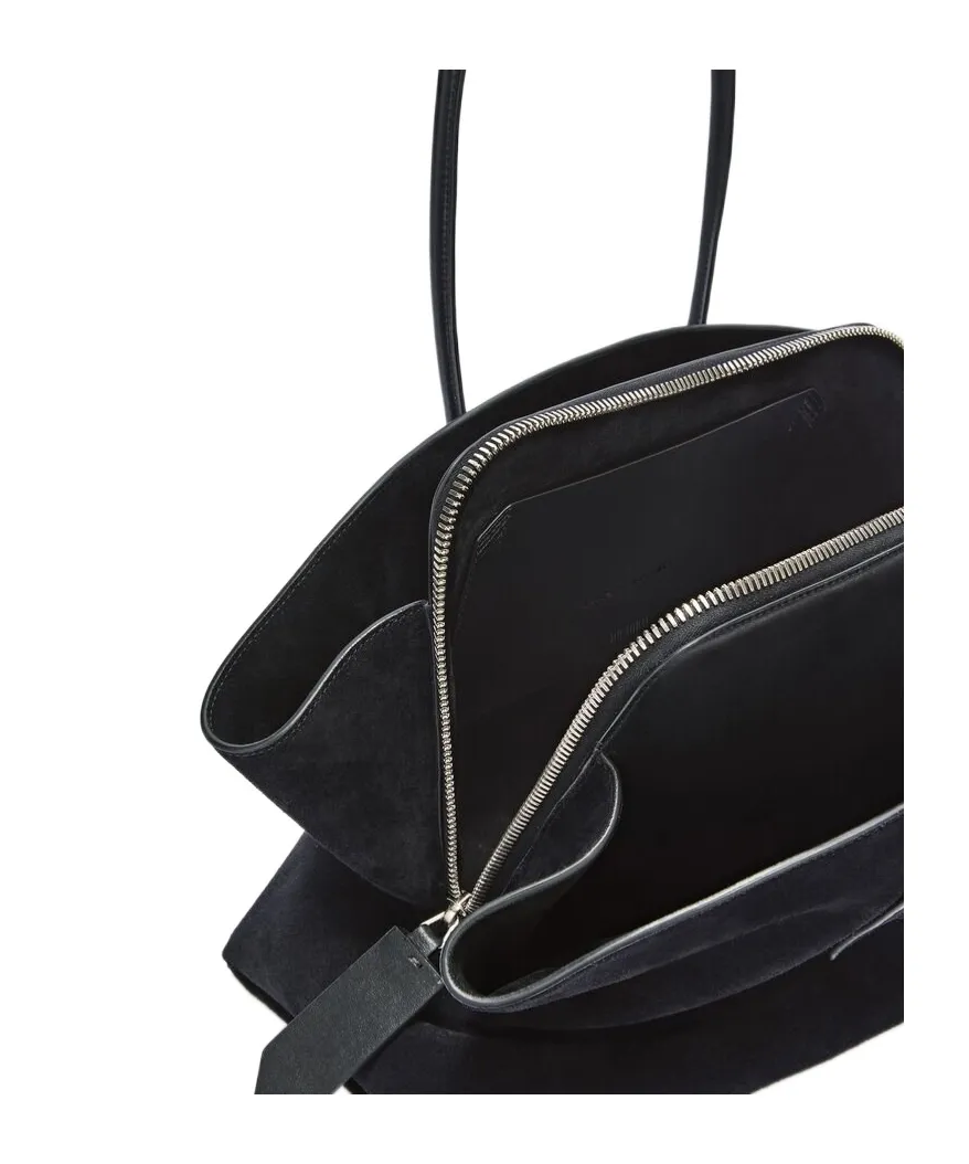 La Passeggiata Medium Tote Bag