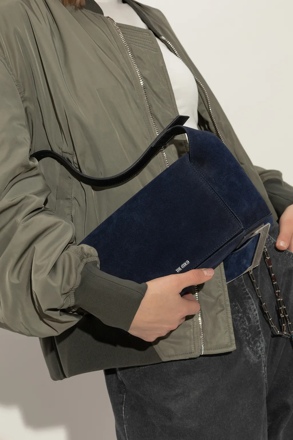 7/7 Magnetic Fastened Shoulder Bag