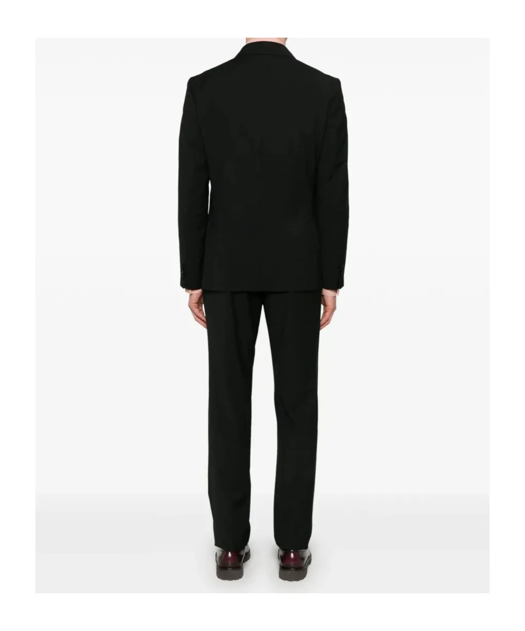 Long-Sleeved Suit