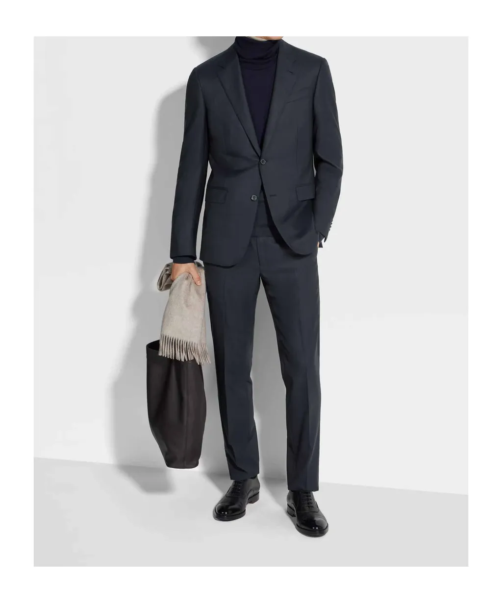 Long-Sleeved Suit