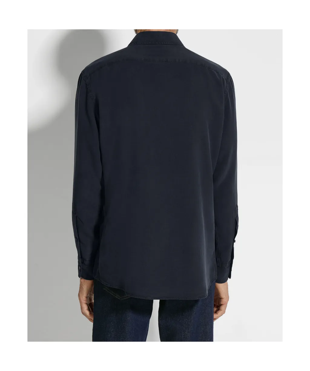 Buttoned Long-Sleeved Shirt