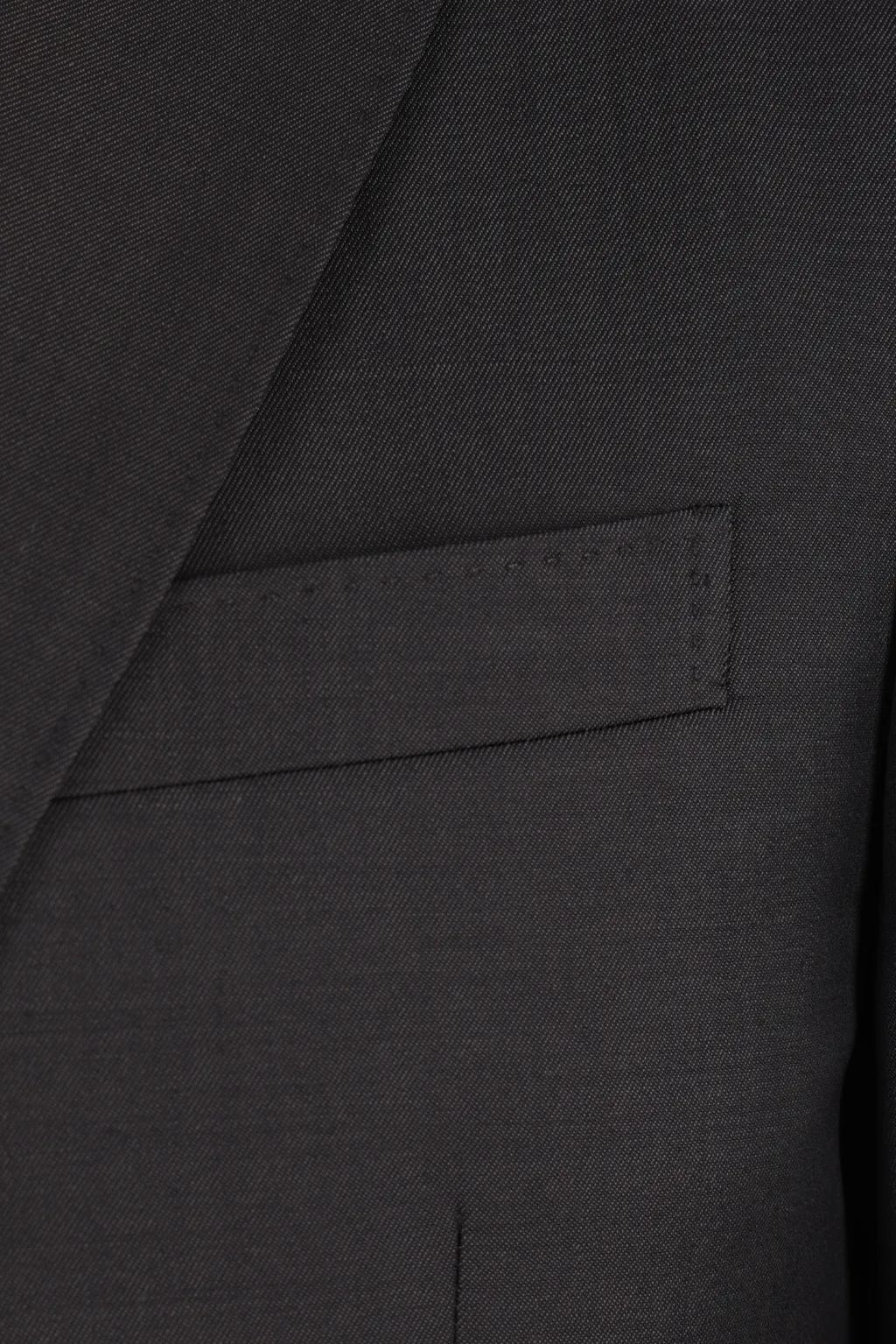 Long-Sleeved Suit