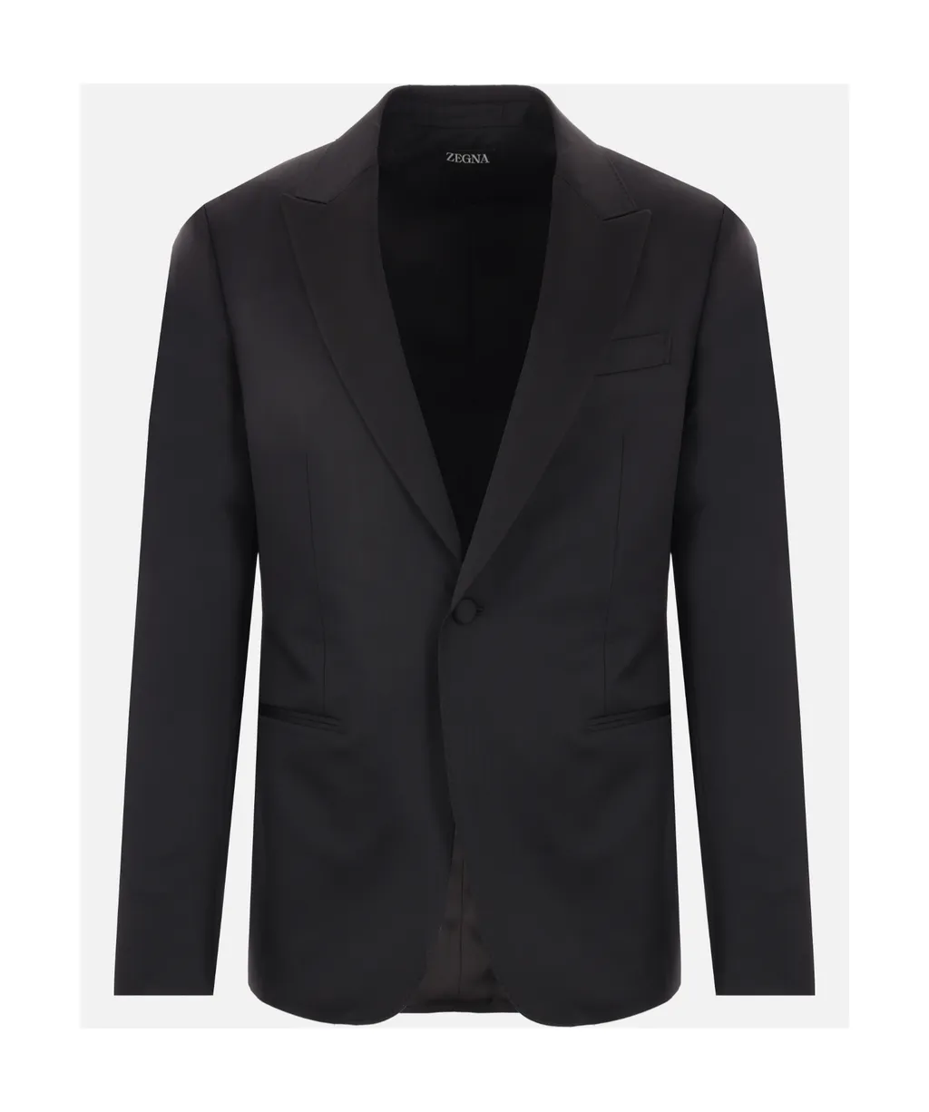 Long-Sleeved Suit