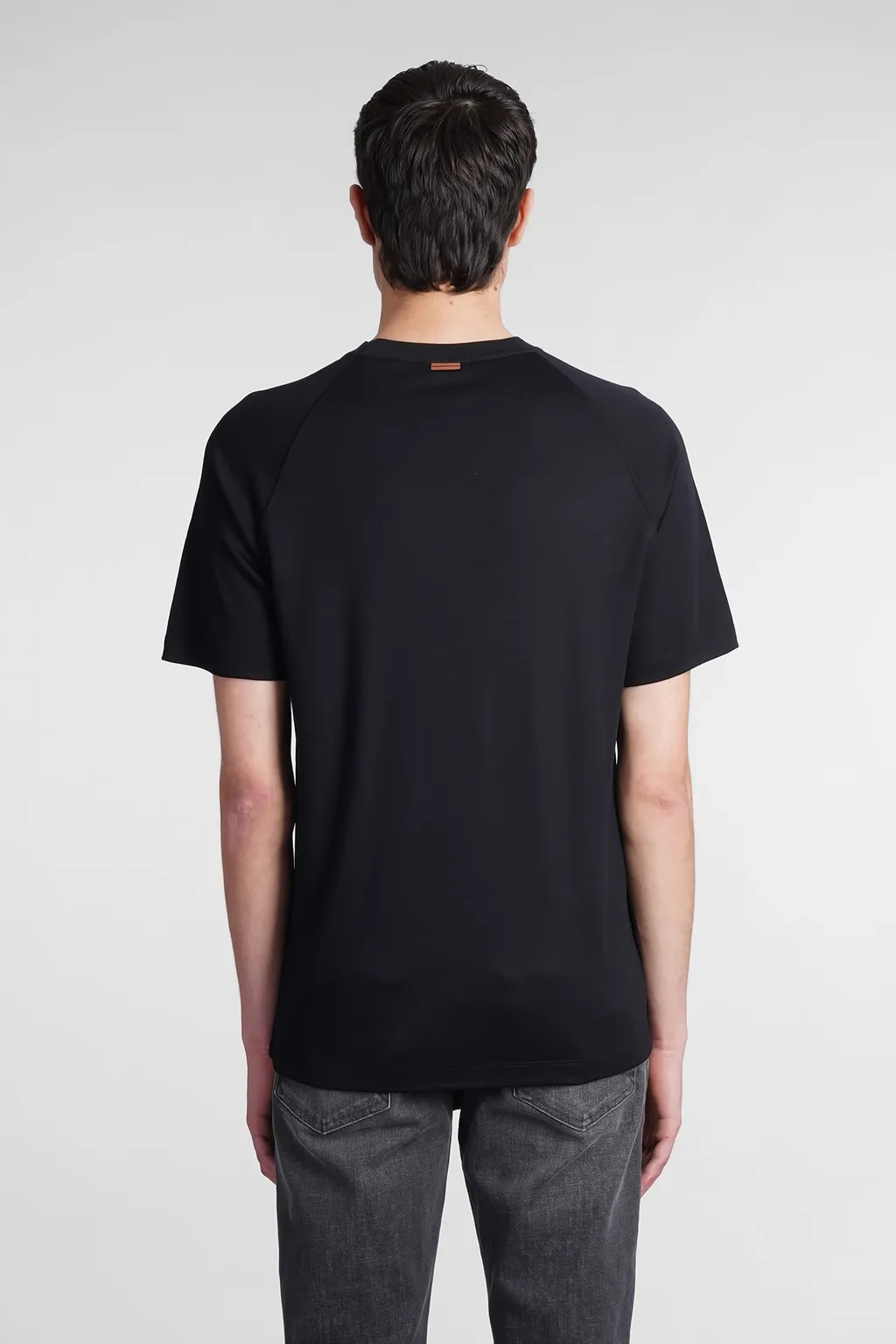 Short Ranglan-Sleeved T-Shirt