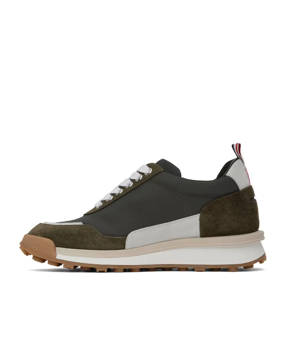 Alumni Sneakers