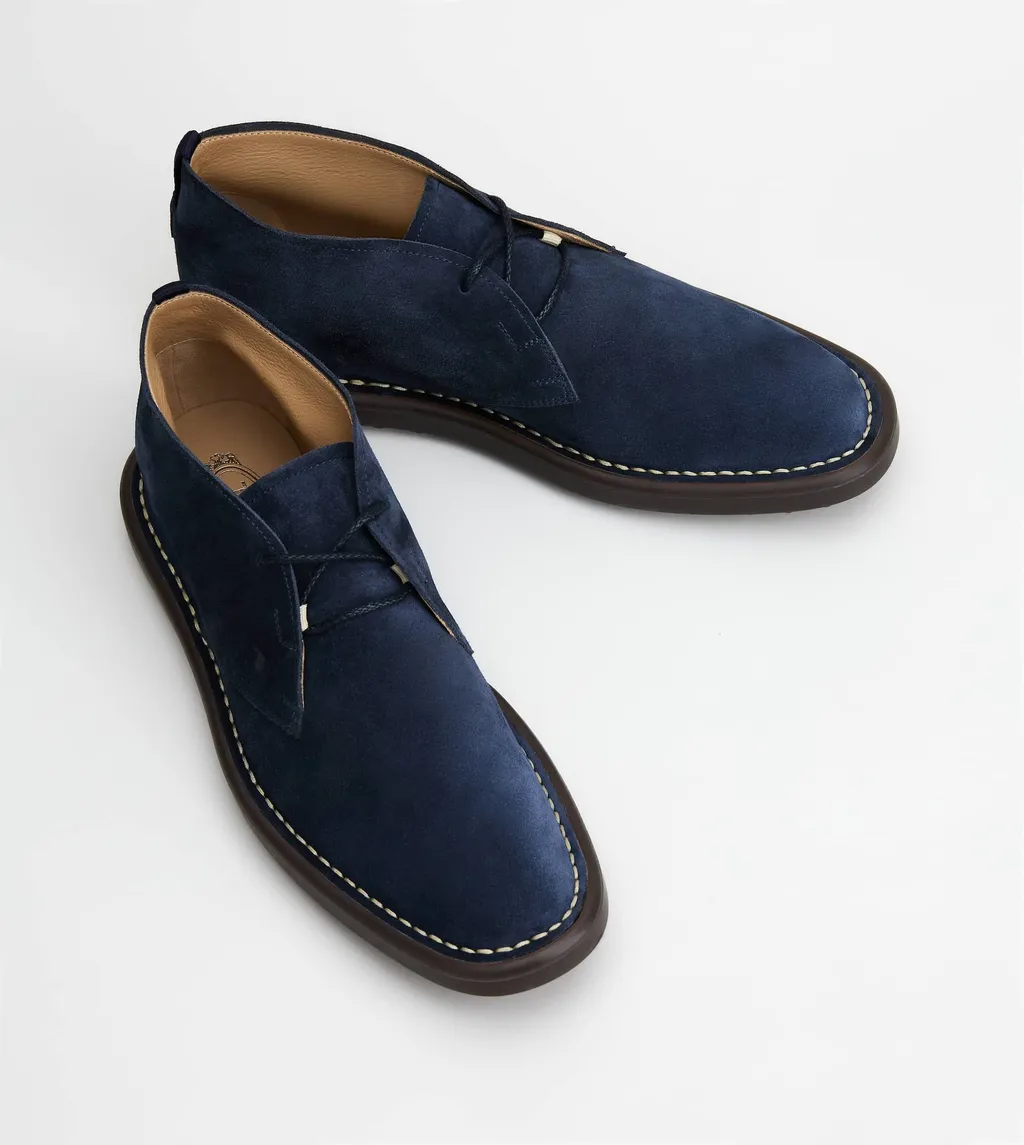 Ideal 06G Lace-Up Ankle Boots