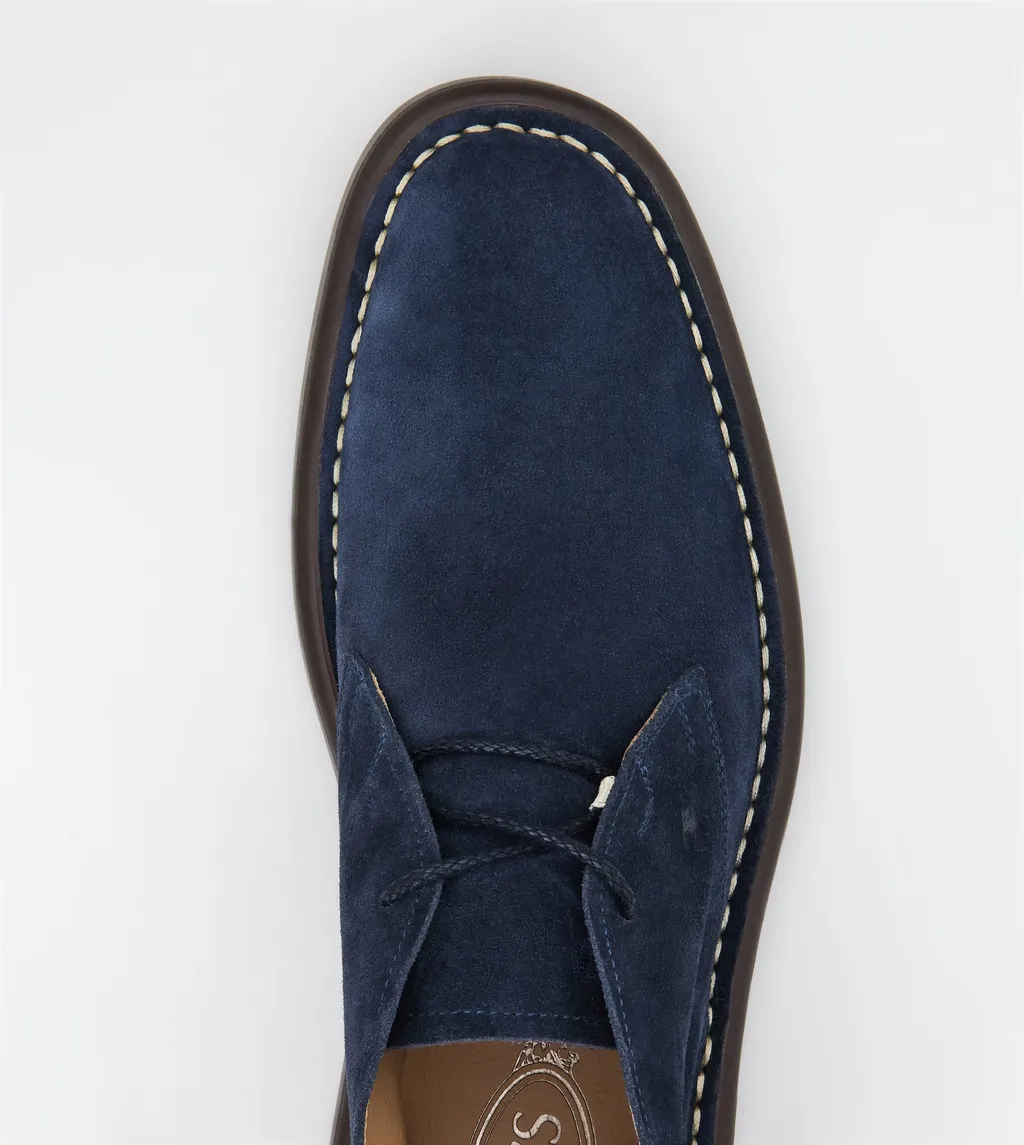 Ideal 06G Lace-Up Ankle Boots