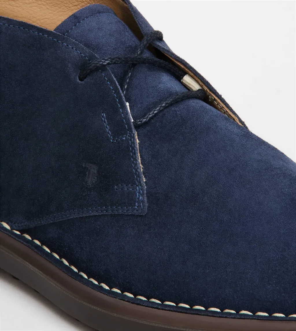 Ideal 06G Lace-Up Ankle Boots