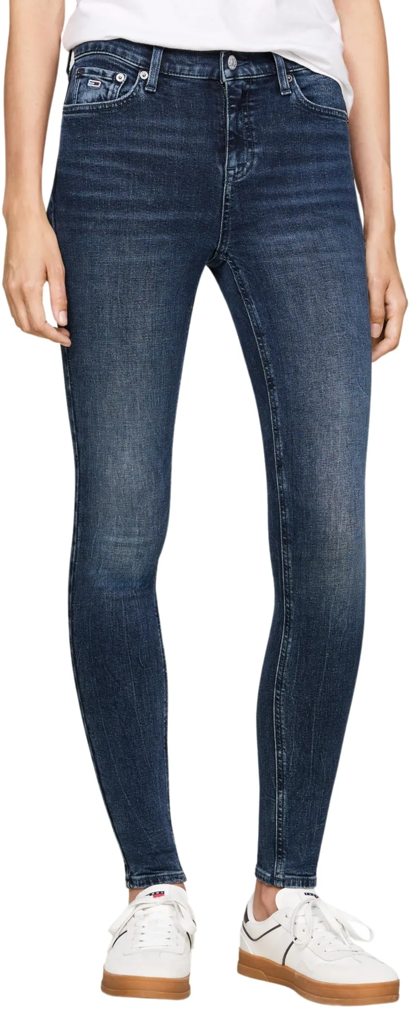 Belt-Loop Jeans