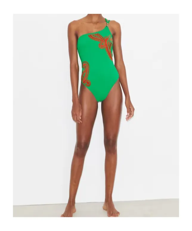 One-Shoulder Swimsuit