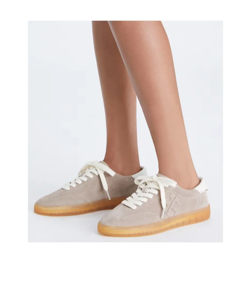 Pheonix Sneakers