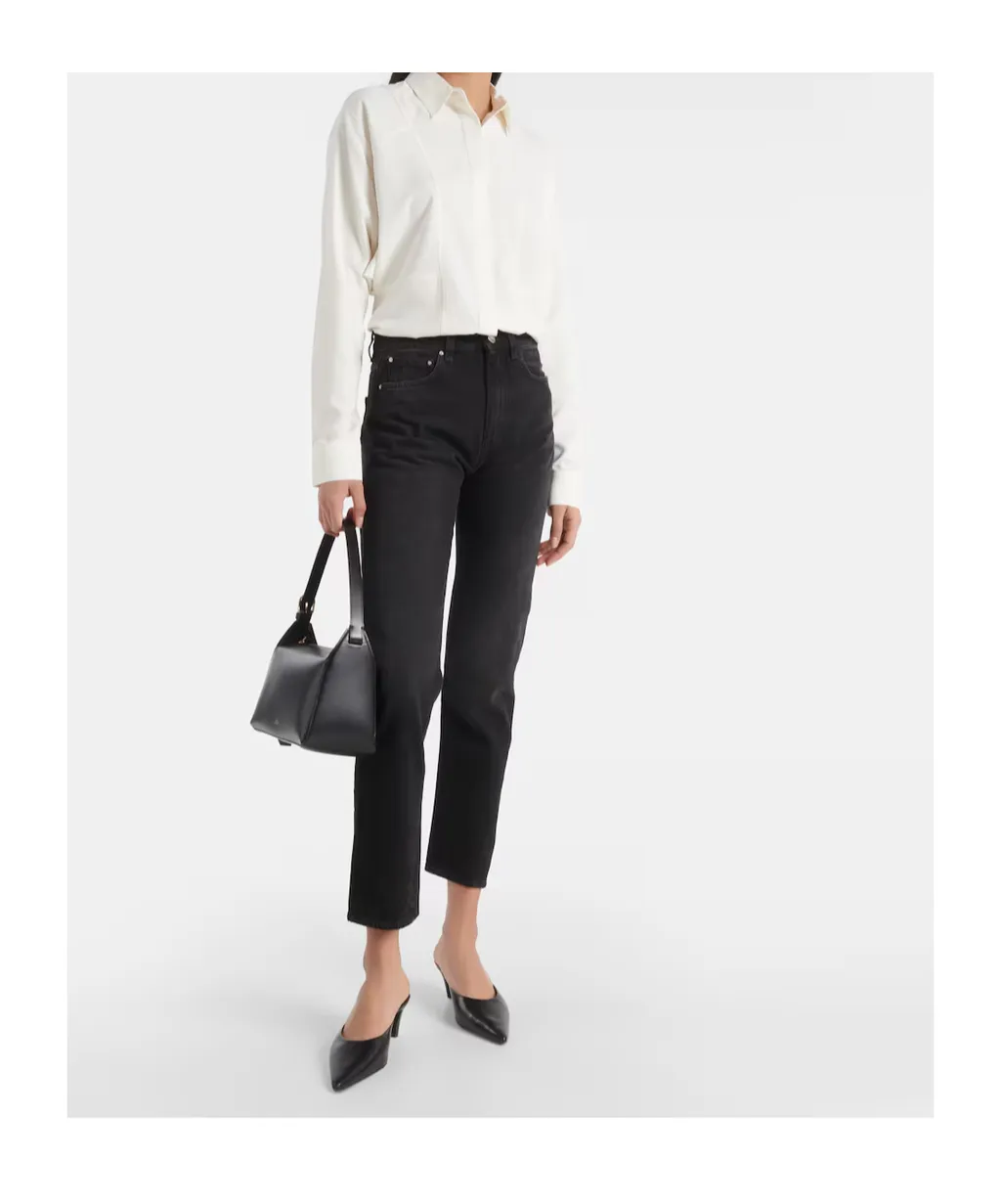 Mid-Rise Cropped Jeans