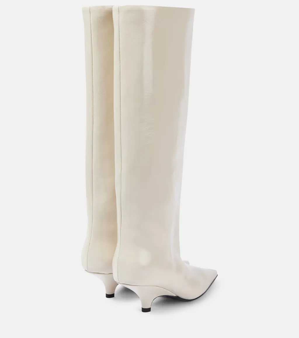 Pointed-Toe Boots