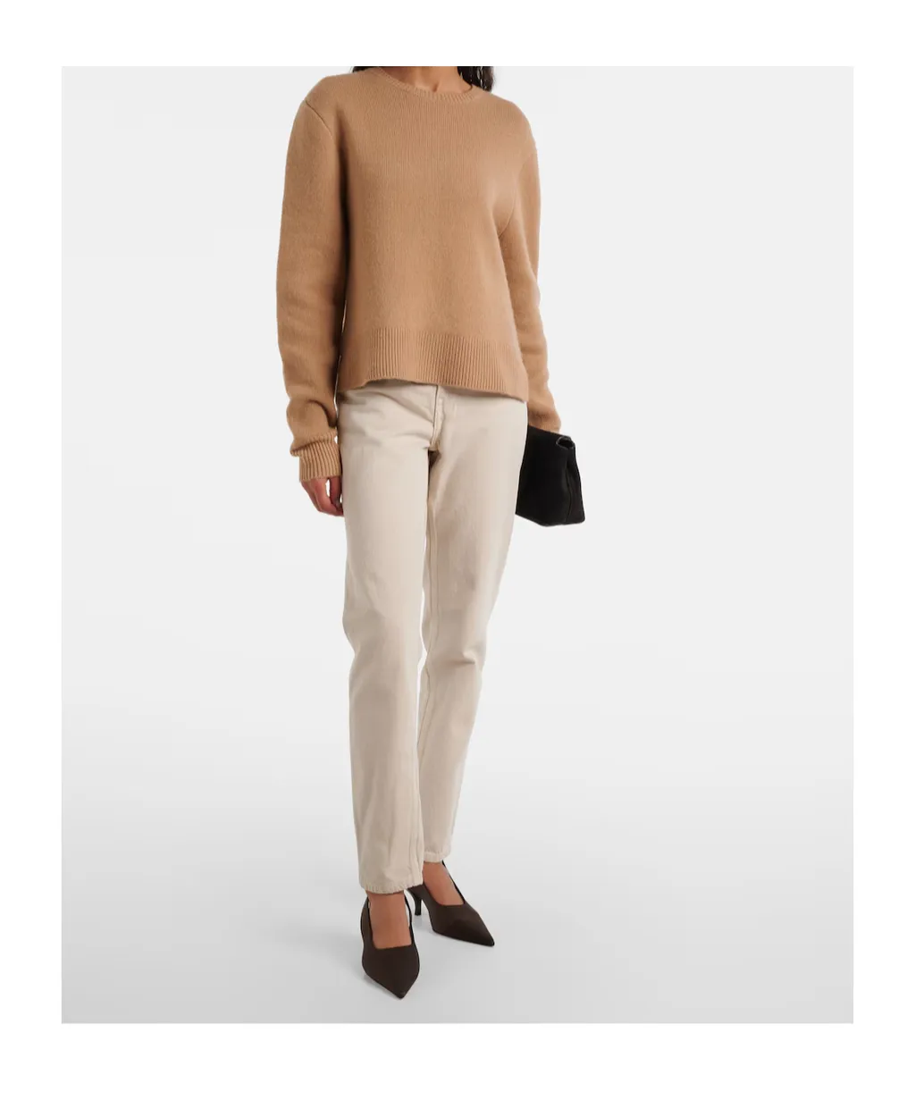 Low-Rise Tapered Jeans