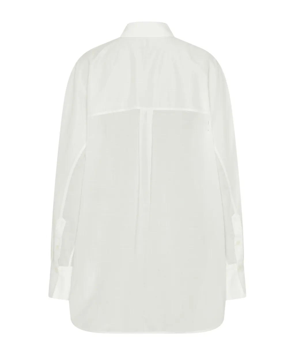 Point-Neck Long-Sleeved Shirt
