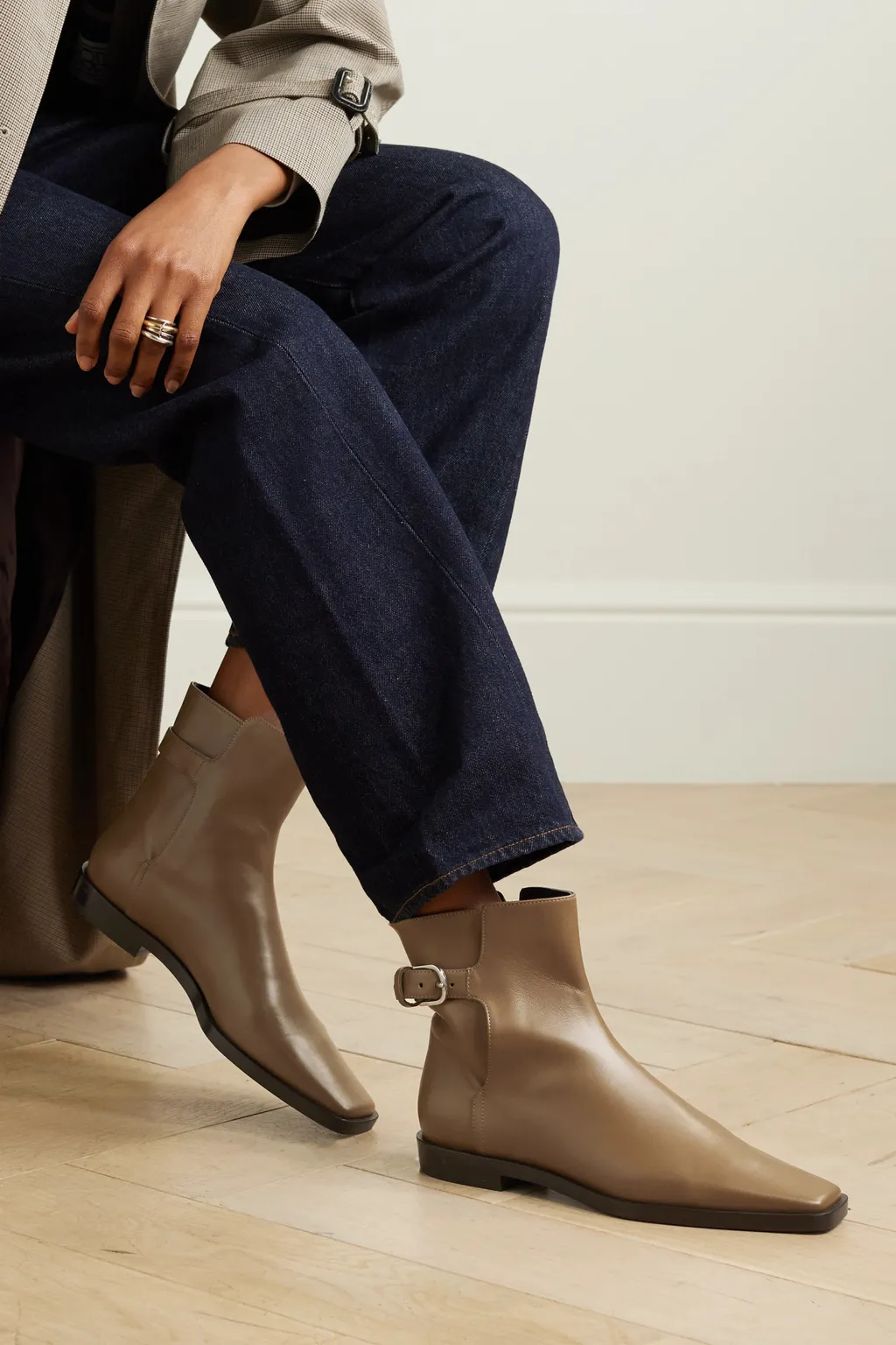 Square-Headed Short Boots