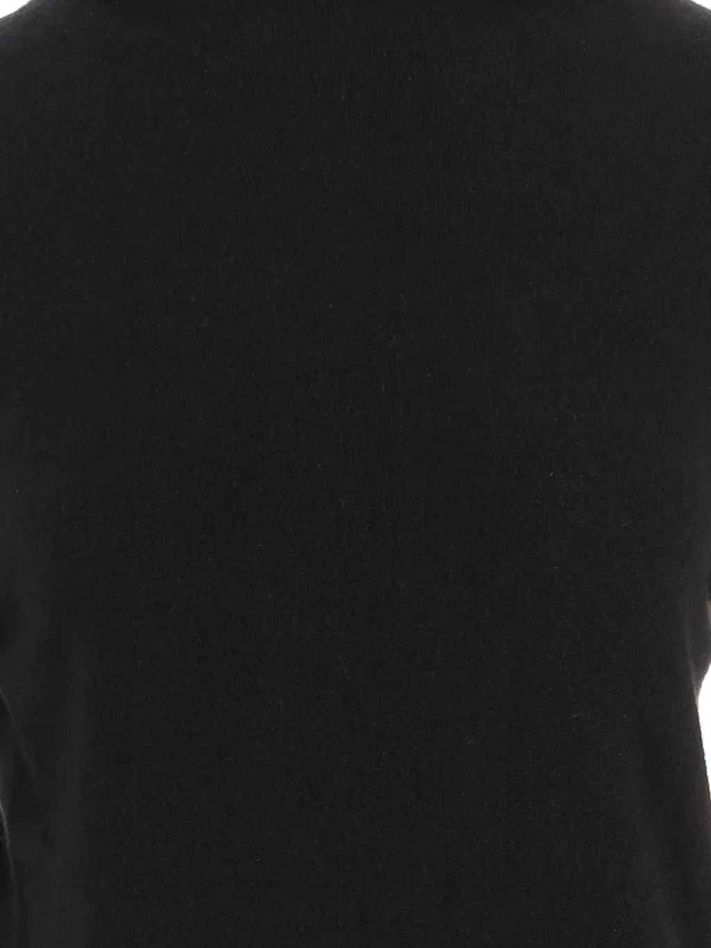 Long-Sleeved Knitwear