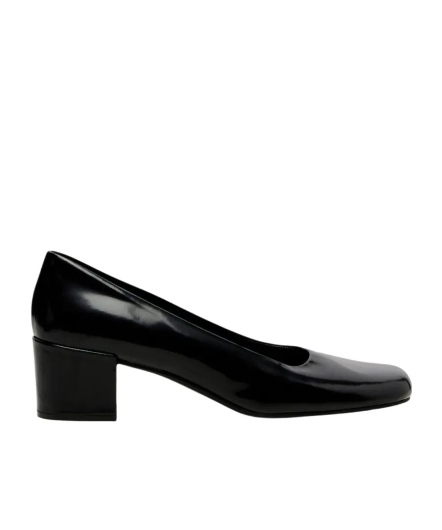 Penelope Leather Pumps
