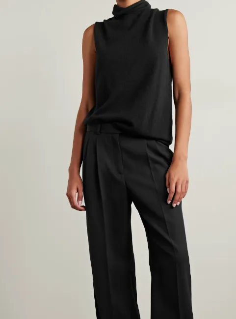 Sleeveless Knitwear
