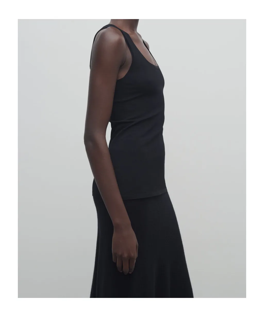Scoop-Neck Vest