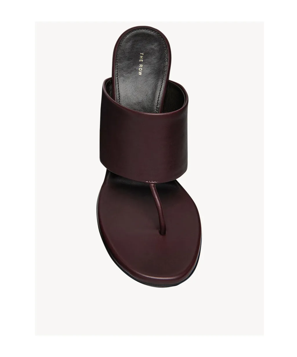 Signum Thong Strap Sandals