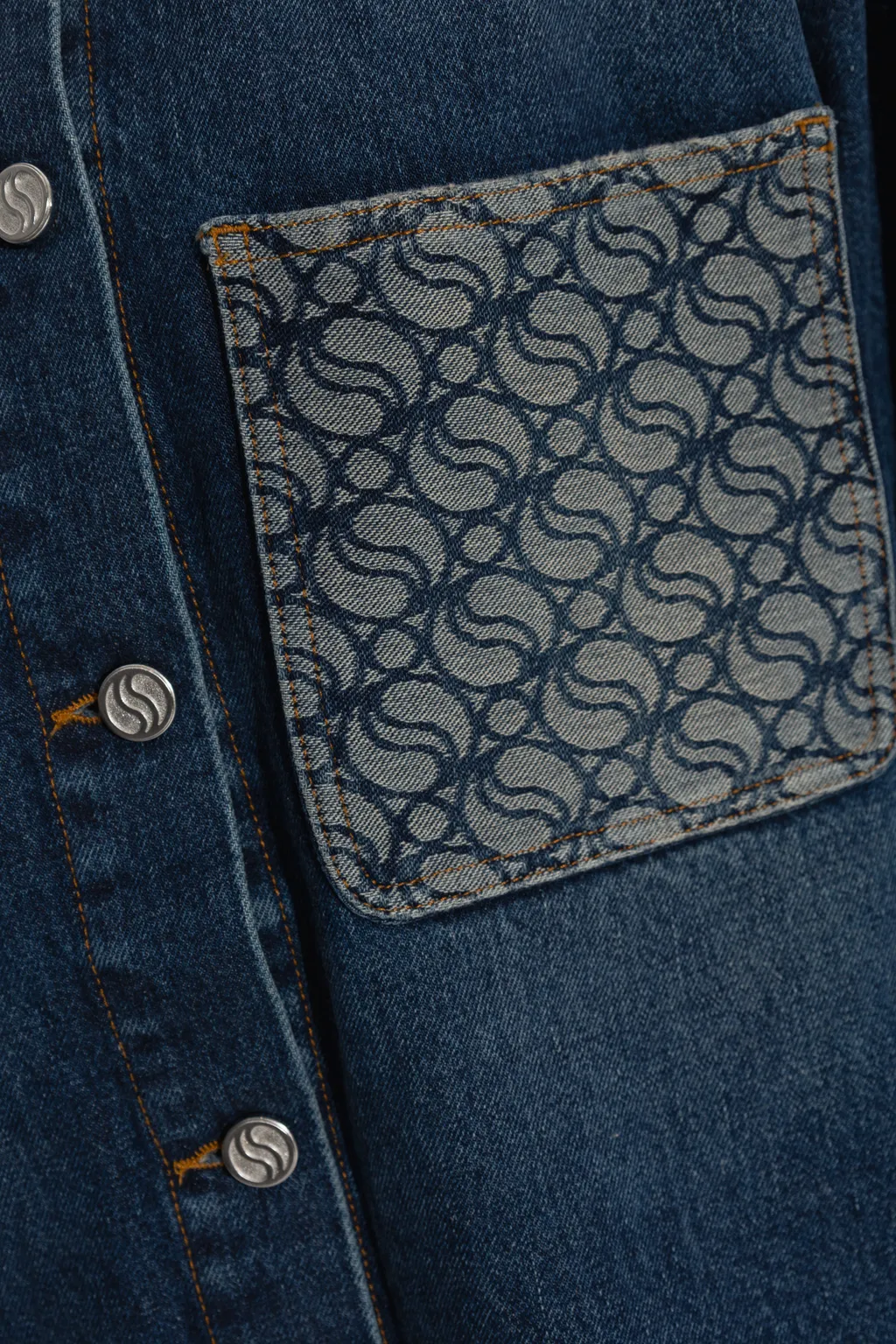Logo Long-Sleeved Shirt