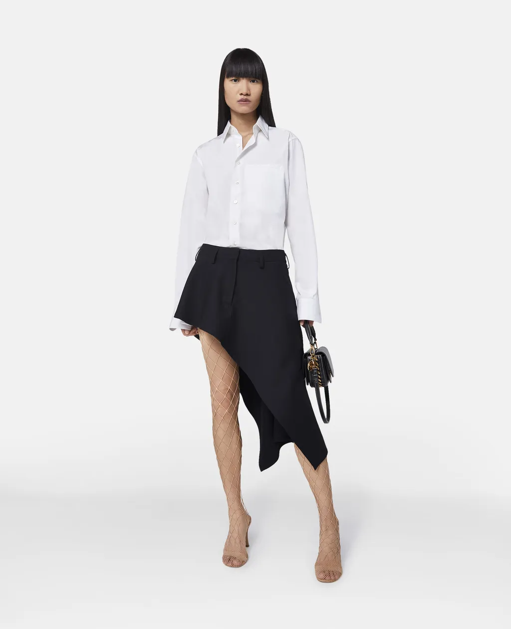 Long-Sleeved Buttoned Shirt