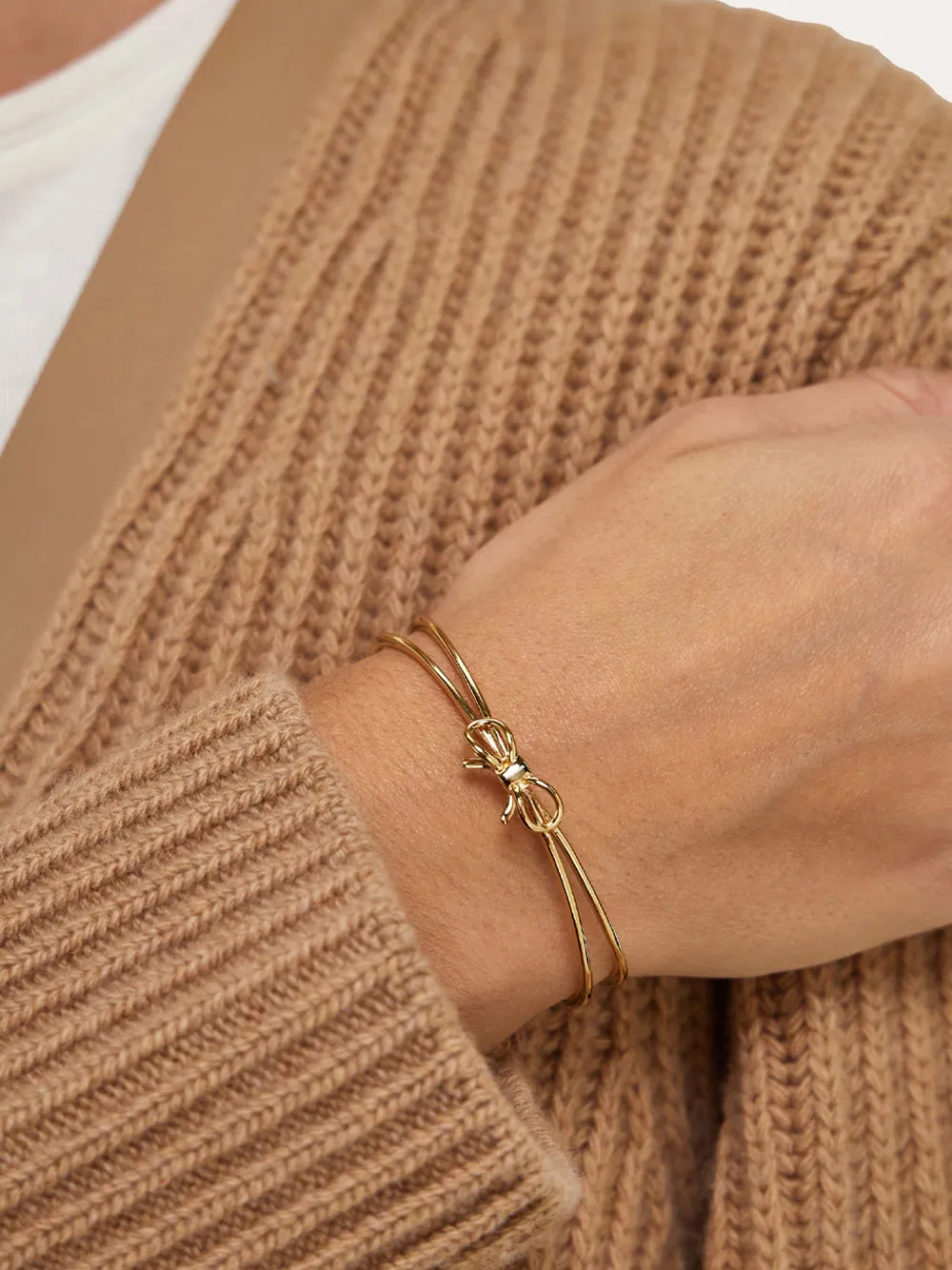 Bangle With Bow