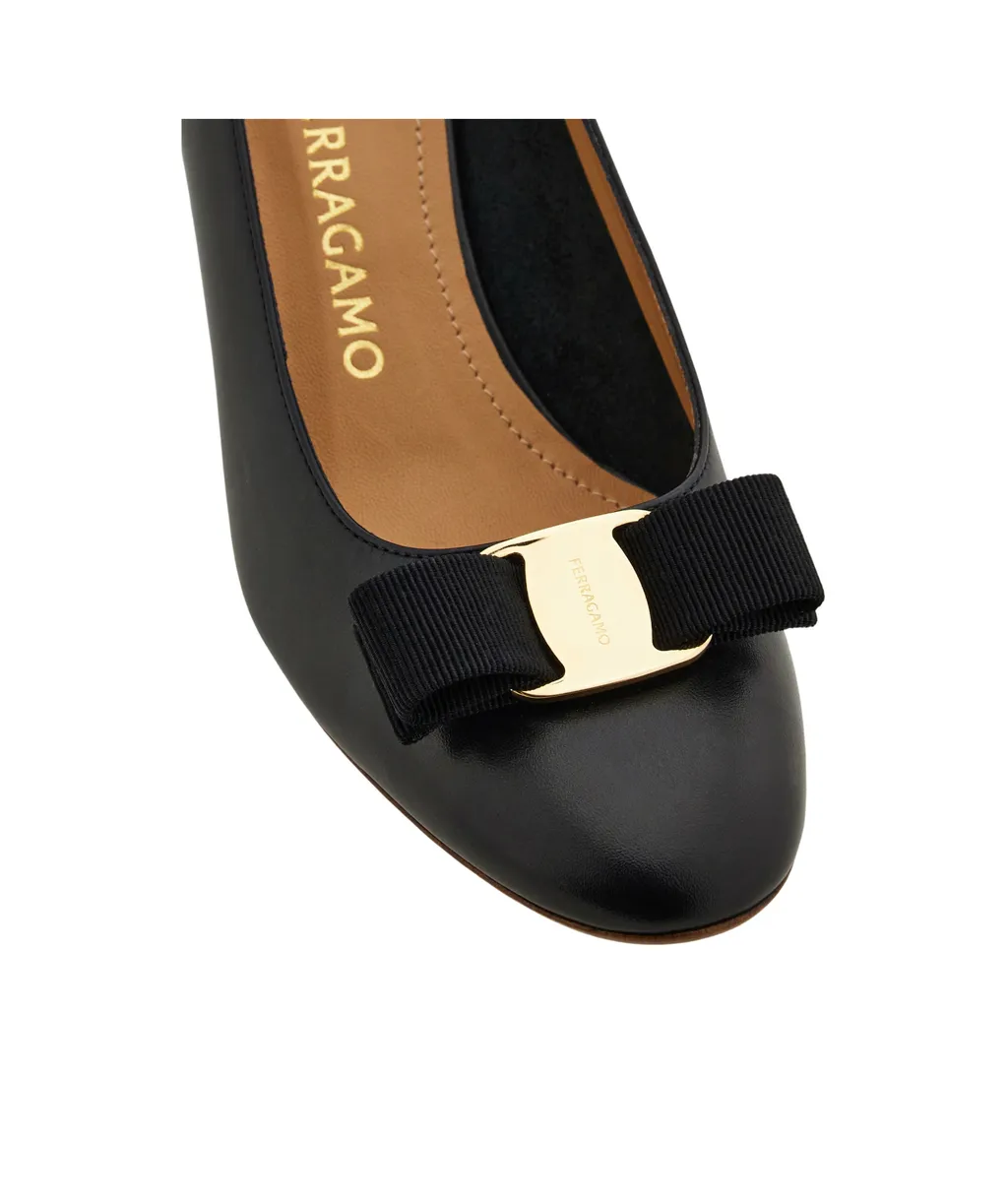 Vara Bow Block Heel Pump