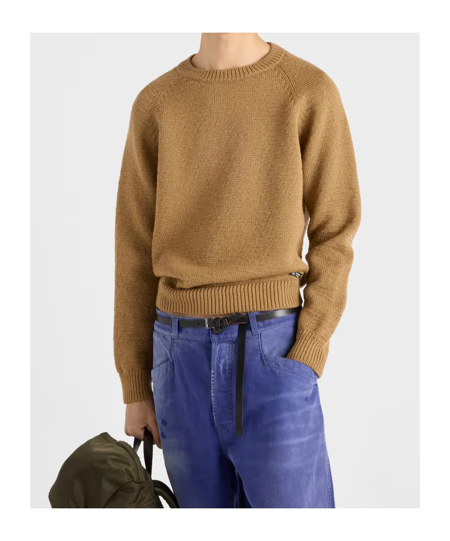 Long-Sleeved Crewneck Jumper