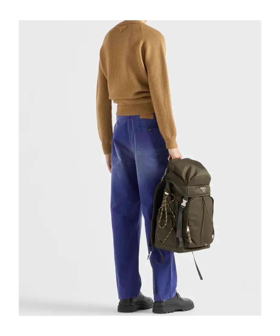 Long-Sleeved Crewneck Jumper