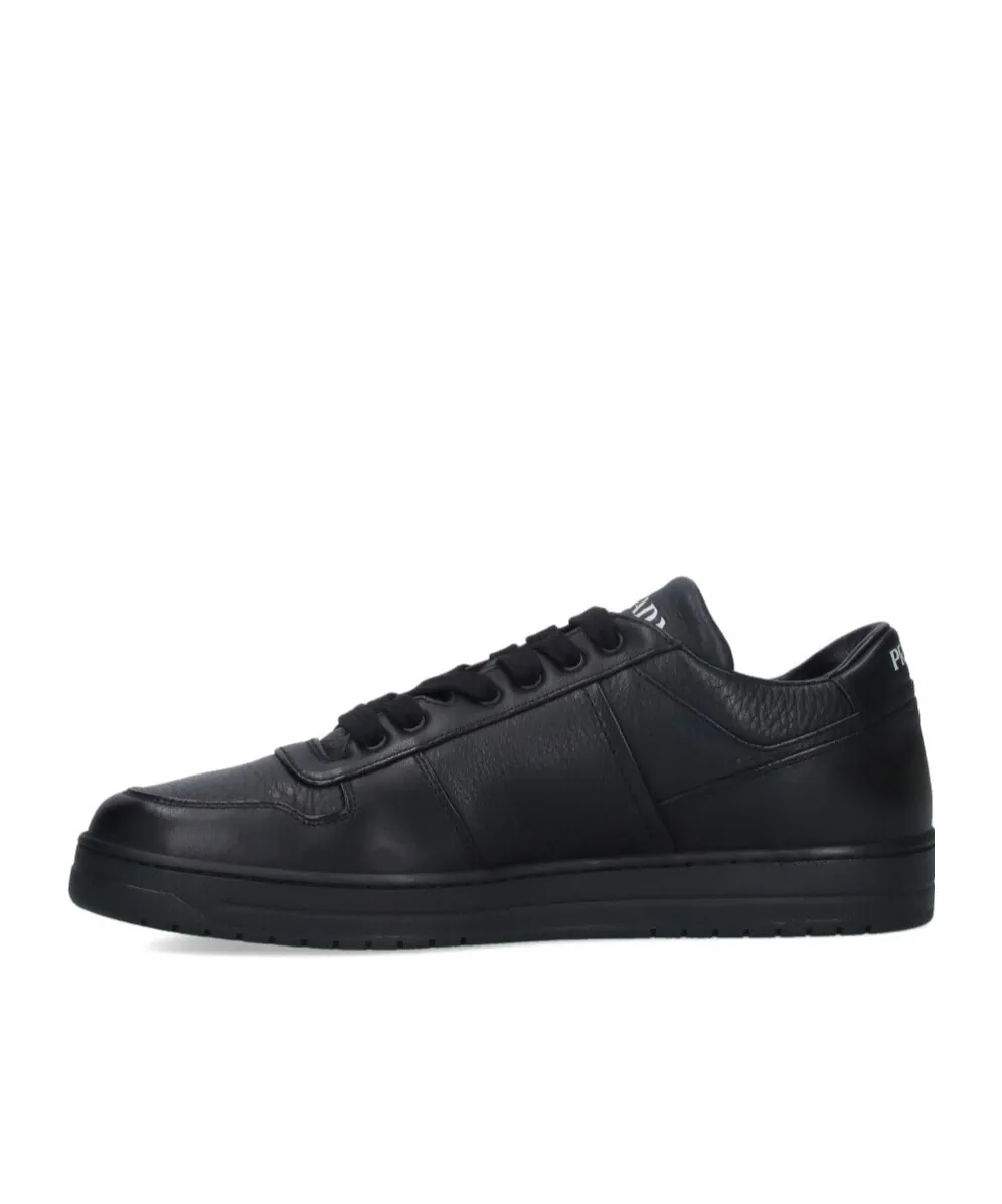 Triangle-Logo Sneakers