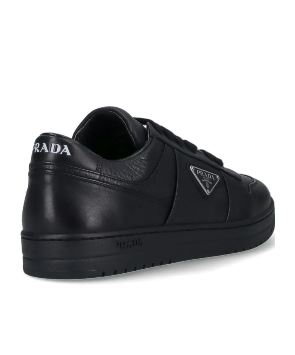 Triangle-Logo Sneakers