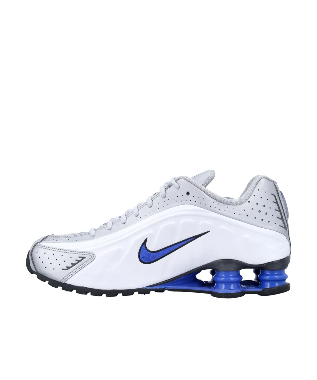 Shox R4 Lace-Up Sneakers