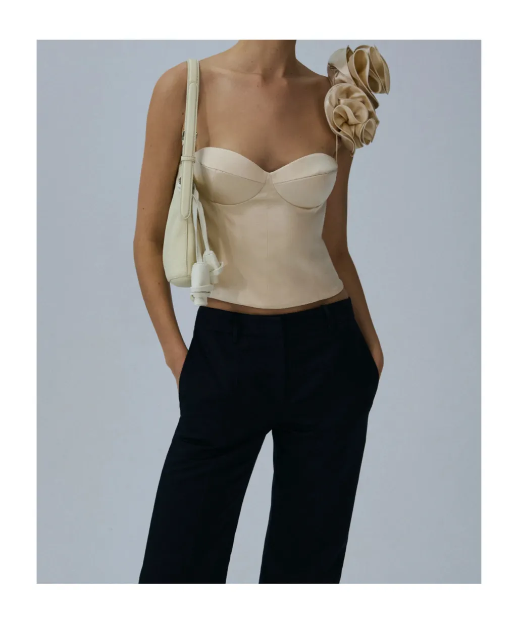 Flower Appliqué Tank Top