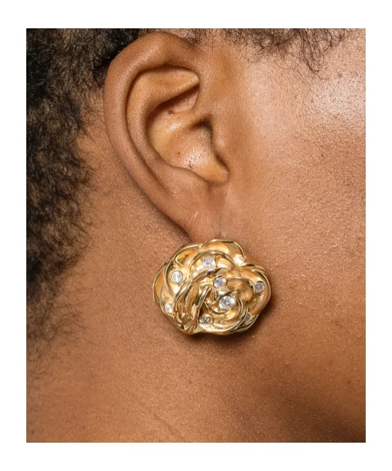 Three-Dimensional Flower Earrings